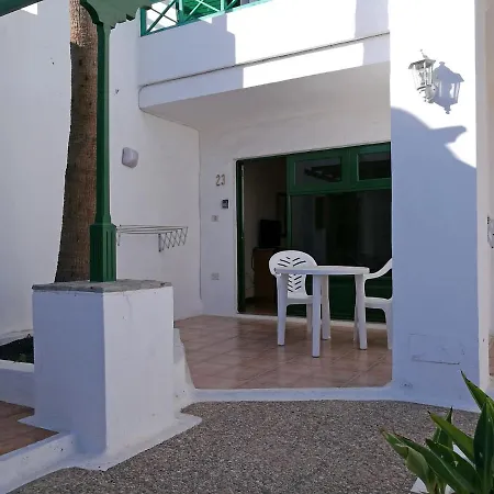 Las Acacias, Central Pdc * Puerto del Carmen (Lanzarote)